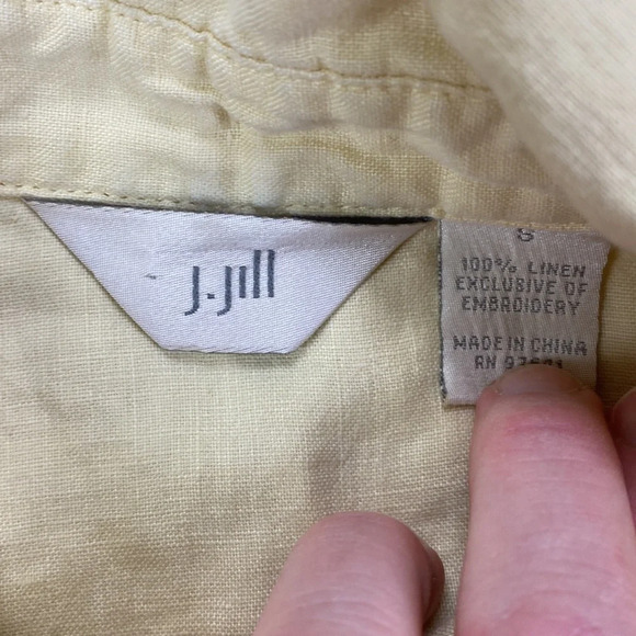 J. Jill Embroidered Detail Linen Button Down Shirt - Picture 6 of 6